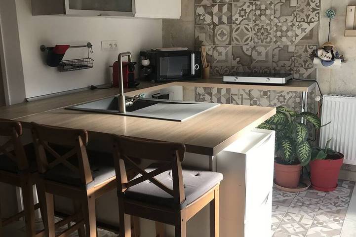 Gîte pour 2 personnes, avec terrasse à Saint-Sorlin-de-Conac