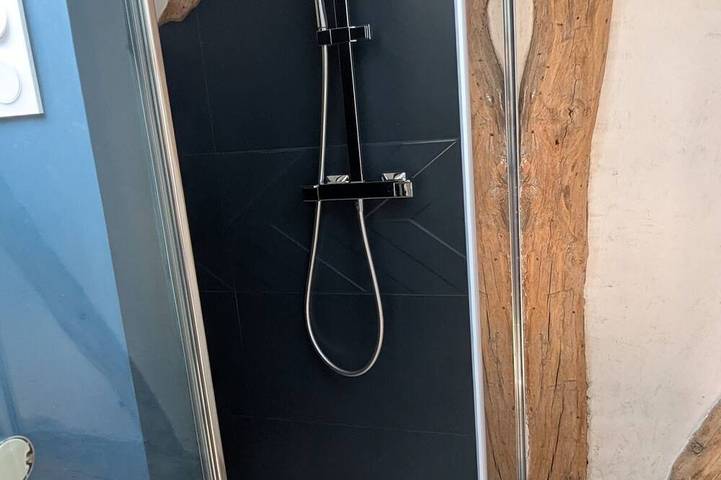 Ferienhaus-Superior-Gartenblick-Ensuite mit Dusche in Vernon (Normandie), Évreux und Umgebung