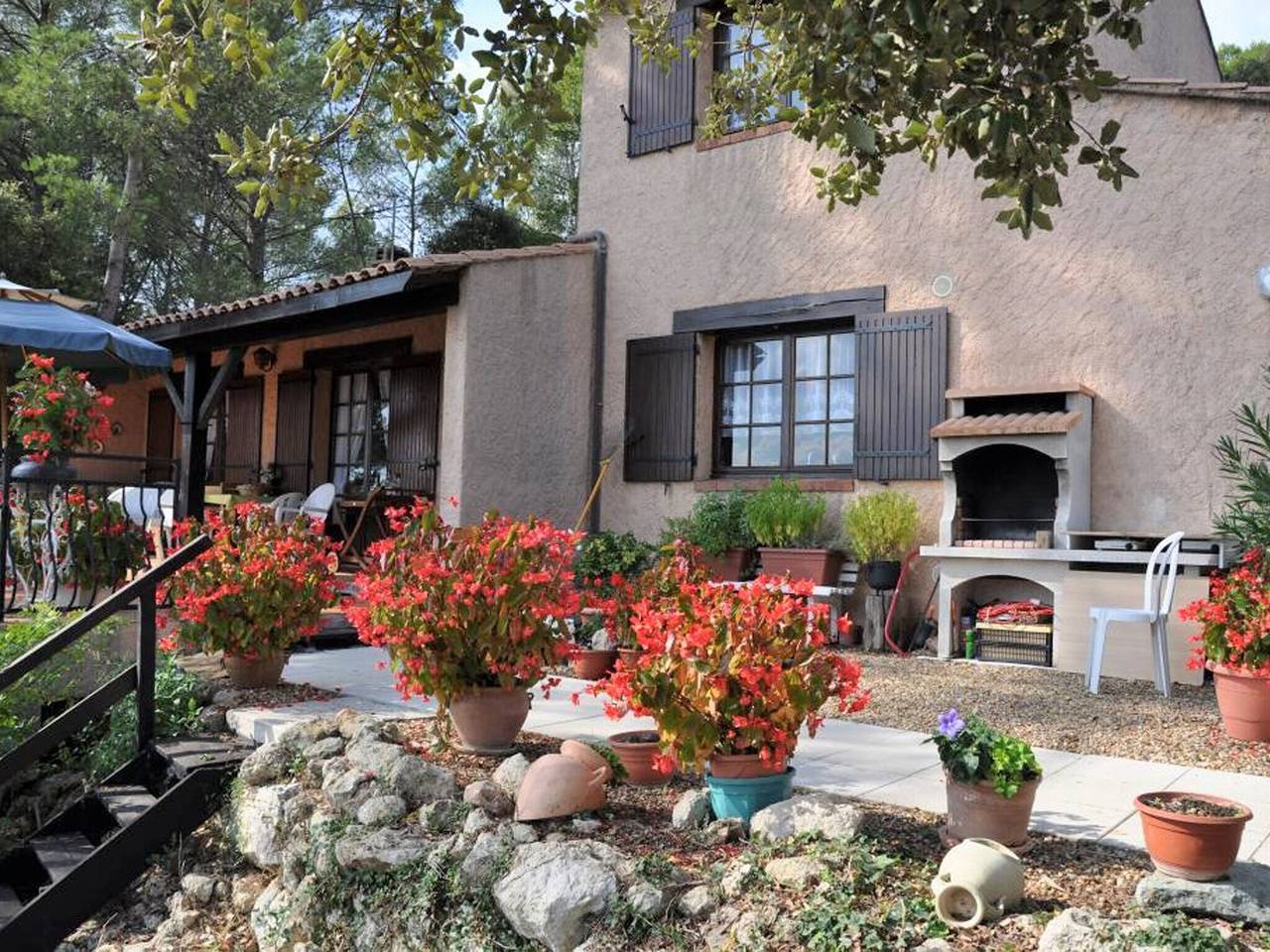 Villa en Provenza con Piscina y Viñedos in Saint-Antonin-du-Var, Región Brignoles