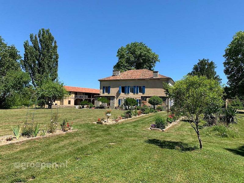 Maison de vacances pour 34 personnes avec balcon/terrasse in Samadet, Landes