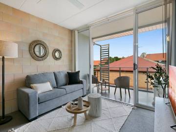 Holiday Apartment for 3 People in Southport (Queensland), Queensland, Photo 3