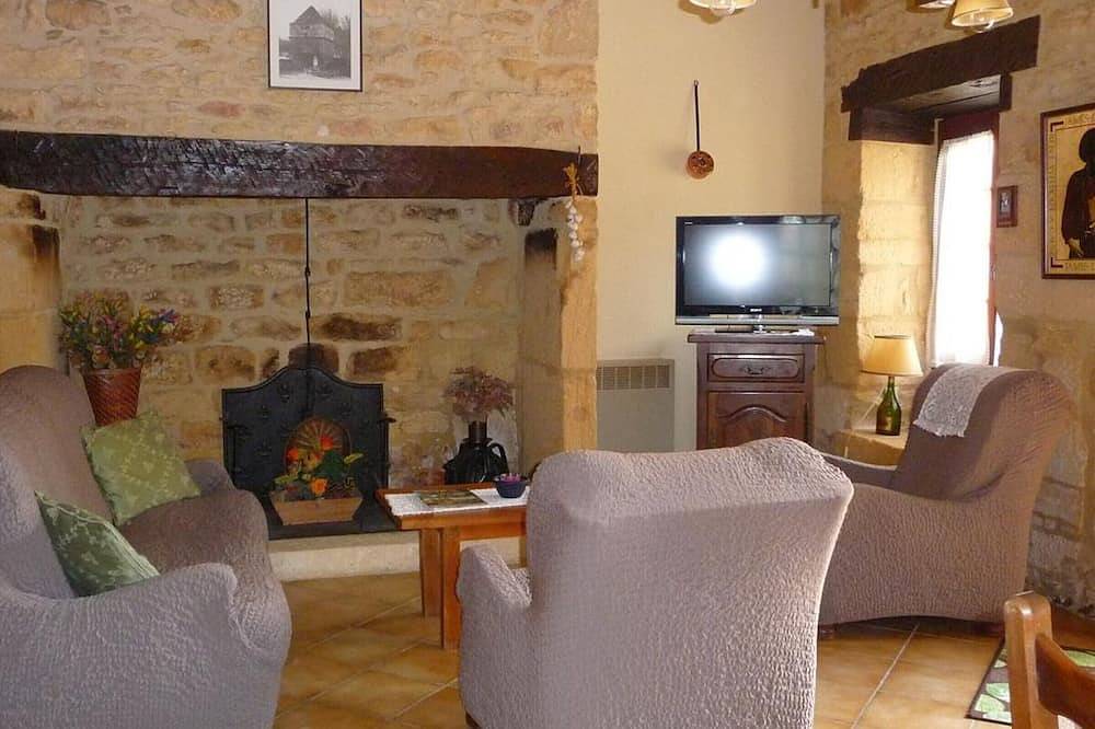 Gîte familial à Proissans avec jardin et parking in Proissans, Périgord Noir