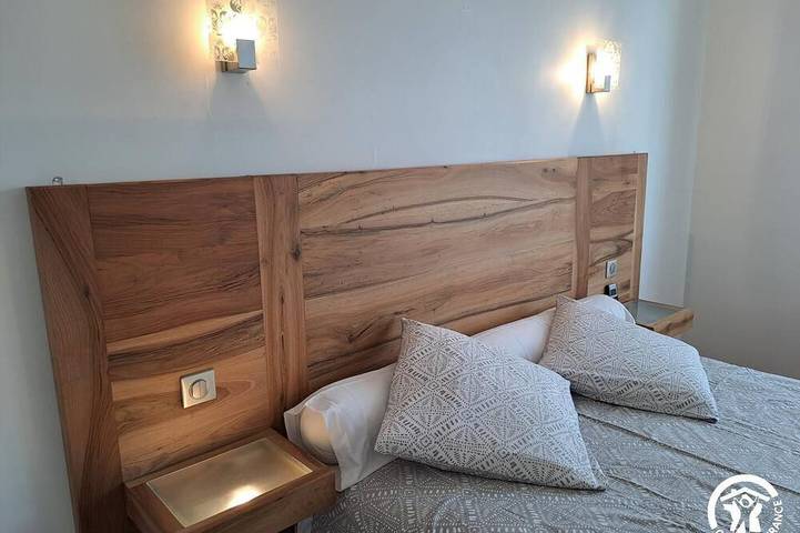 Location de vacances pour 6 personnes, avec jardin et piscine, animaux acceptés à Lacrouzette - 2