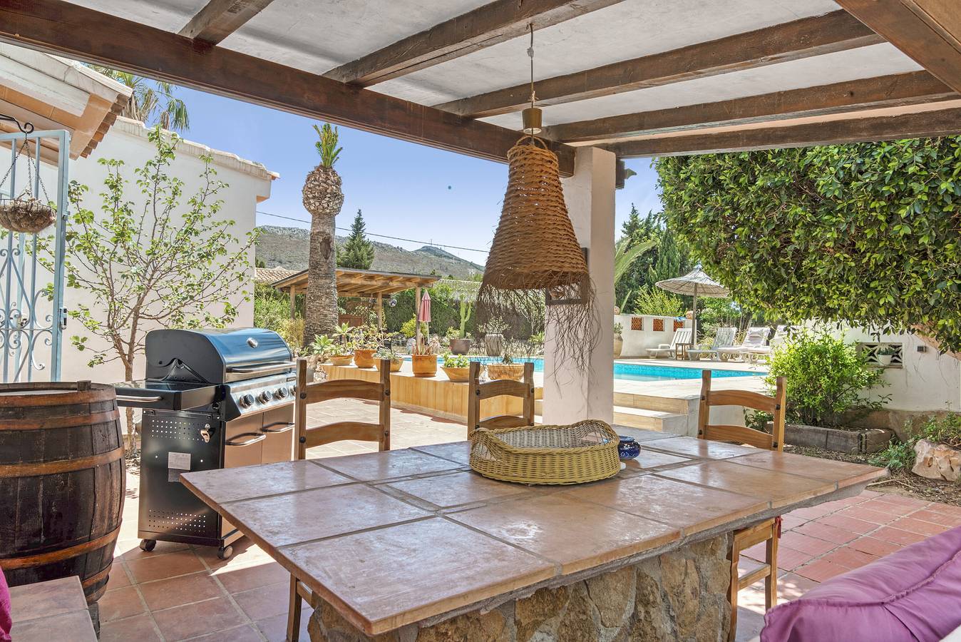 Villa 'La Siesta' con vistas a la montaña, piscina privada y Wi-Fi in Jávea, Costa Blanca