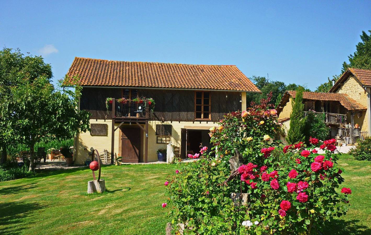 Maison Vue Pyrénées - Silence in Sarraguzan, Gers