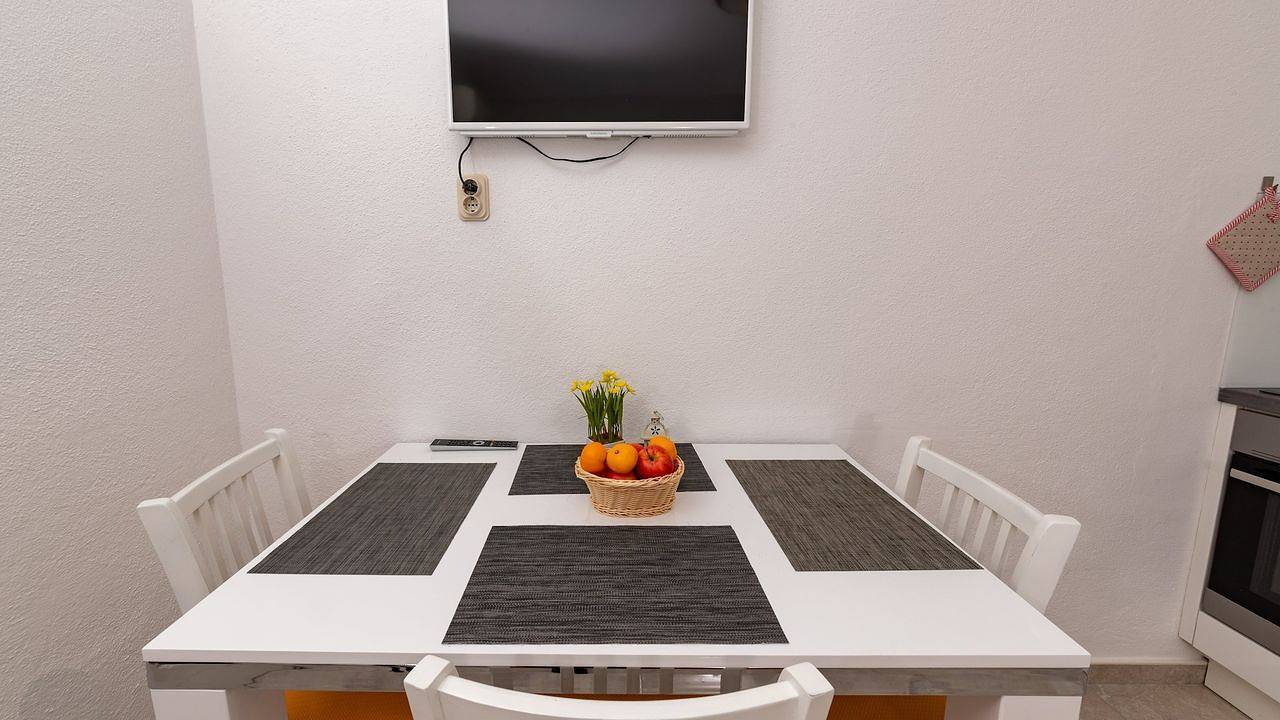 Ganze Ferienwohnung, Ferienwohnung für 3 Personen (35 m²) in Bol in Bol, Brac