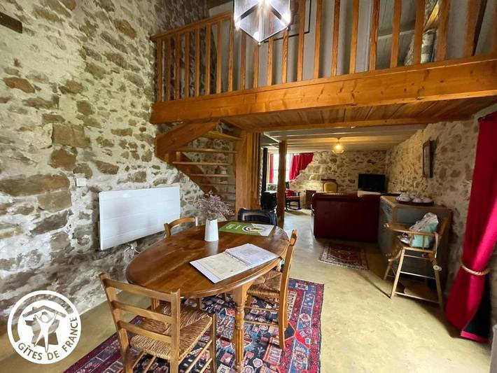 Location de vacances pour 4 personnes, avec jardin et terrasse dans Rives-de-l'Yon - 2