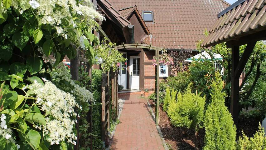 Ferienhaus für 5 Personen, mit Garten in Warnow - West - 2