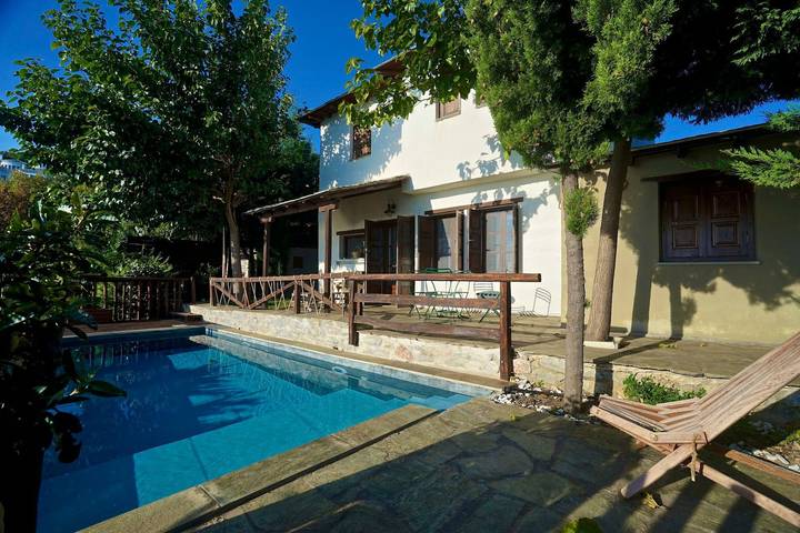 Ferienhaus für 6 Personen, mit Meerblick und Terrasse sowie Garten und Pool am Pilion - 2