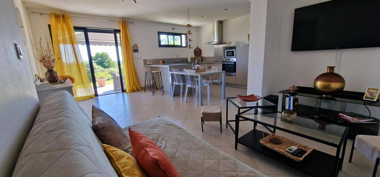 Appartement entier, Villa Bistinetti Rez de villa tout confort avec piscine in Penta-di-Casinca, Arrondissement de Corte