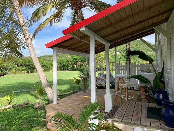 Charmantes Chalet mit Spa in Grand Bourg 25 m² in Guadeloupe