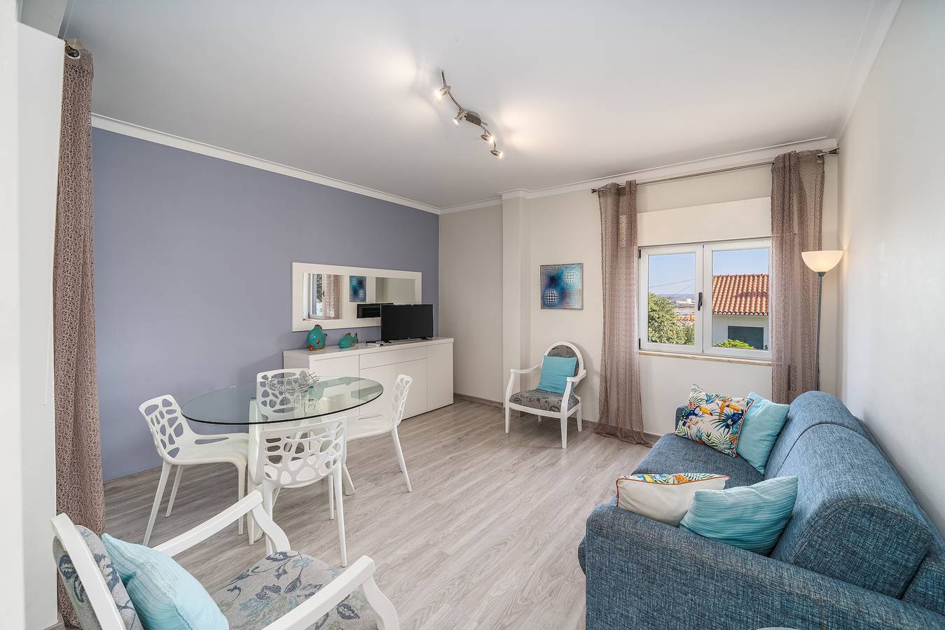 Casa de Férias 'Beach Apartment On The Beach' com Terraço Partilhado, Wi-Fi e Ar Condicionado in Praia da Rocha, Portimão