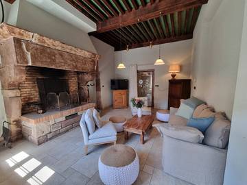 Gîte pour 12 personnes, avec terrasse et jacuzzi dans Haute-Saône