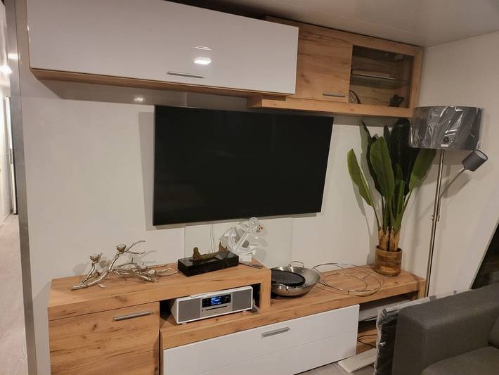 Hausboot für 6 Personen, mit Ausblick und Seeblick sowie Balkon und Sauna in Mecklenburgische Seenplatte - 3