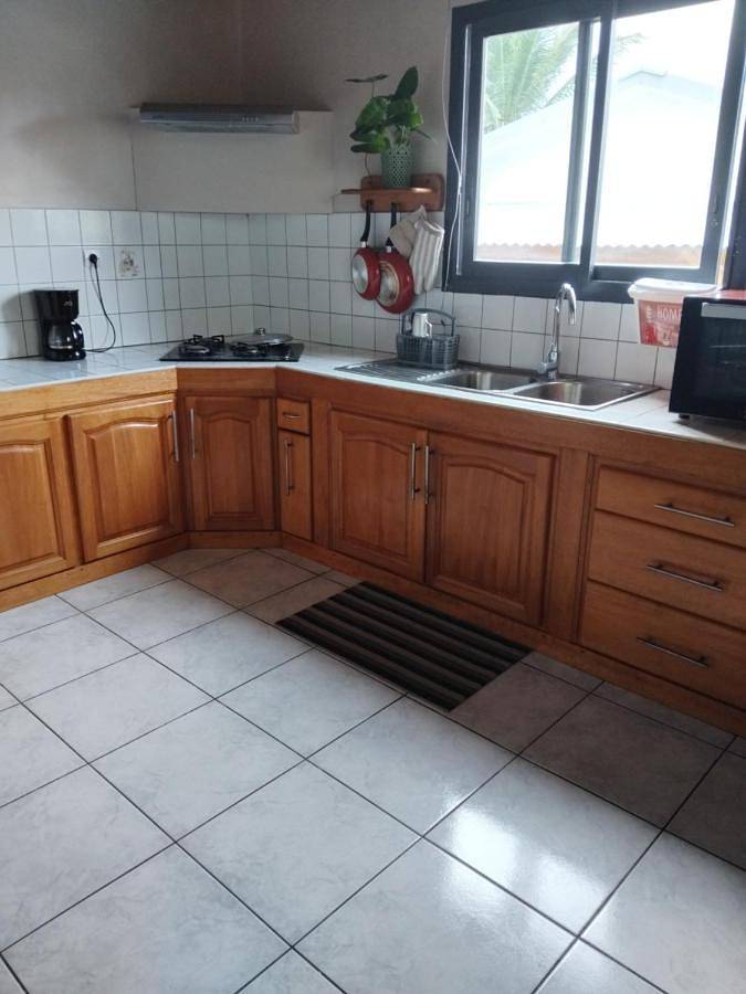 Gîte pour 8 personnes, avec terrasse dans Gouzon