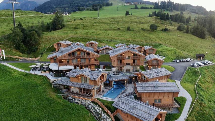 Hütte für 6 Personen, mit Sauna und Garten sowie Pool und Seeblick, kinderfreundlich in Kaprun