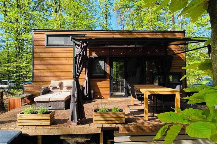 Wohnwagen für 4 Personen, mit Terrasse in Wald-Michelbach