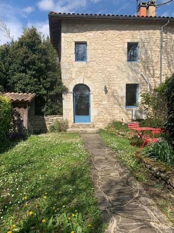 Gîte pour 2 personnes, avec vue et jardin à Monestier