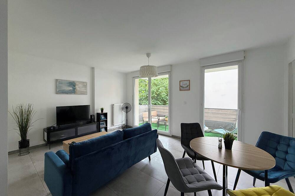 Appartement entier, T2 Les Jardins d'Europe *Piscine* *Balcon* in Strasbourg, Région de Strasbourg