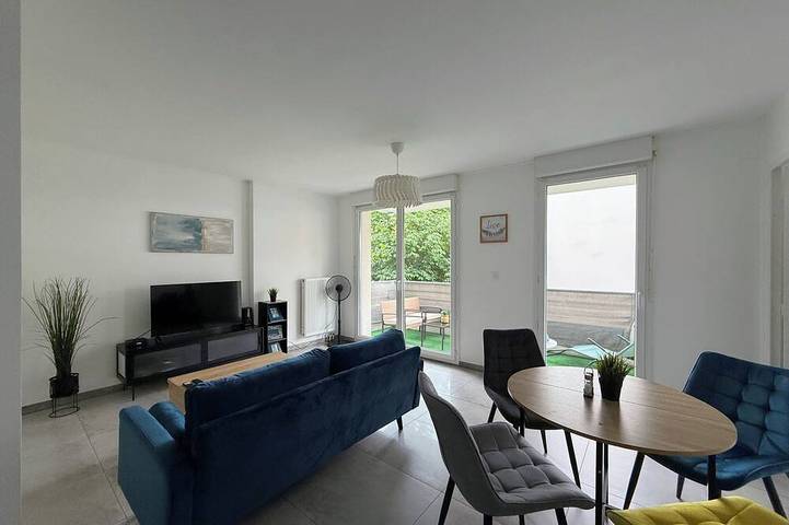 Apartamento entero, 2-Bedroom Apartment at Les Jardins d'Europe with Pool *Balcony* in Estrasburgo, Región de Estrasburgo