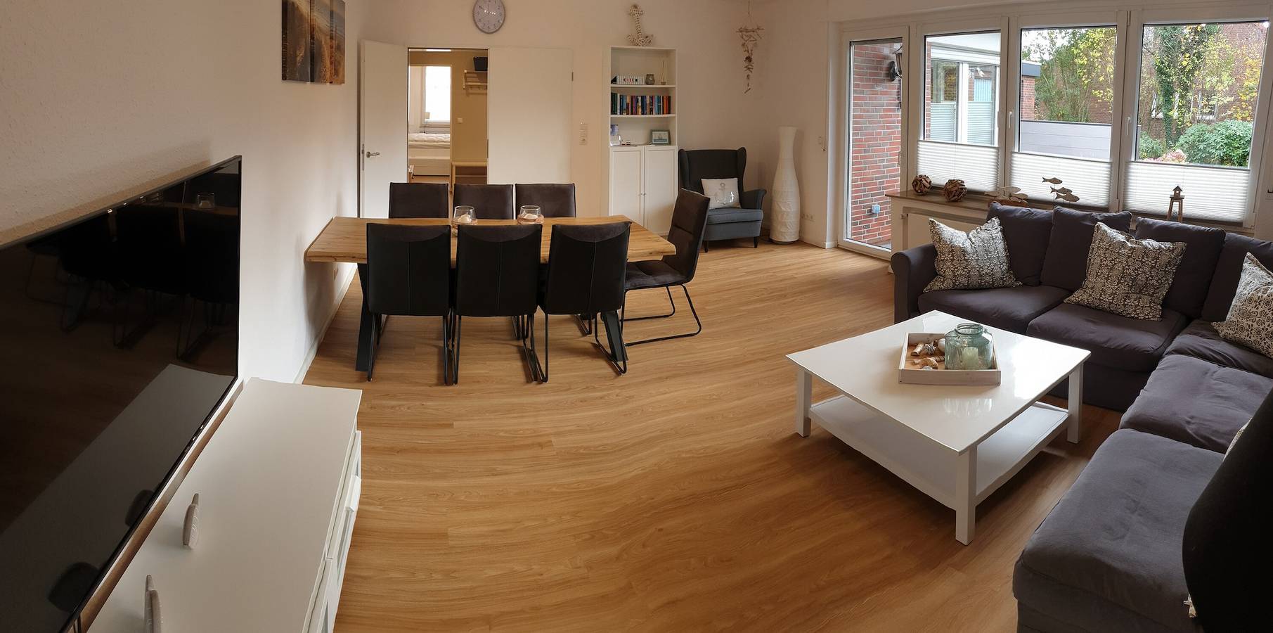 Ganze Wohnung, Apartment 'Moderne Ferienwohnung Meerzeit' mit privater Terrasse, Garten & Wlan in Horumersiel, Wangerland