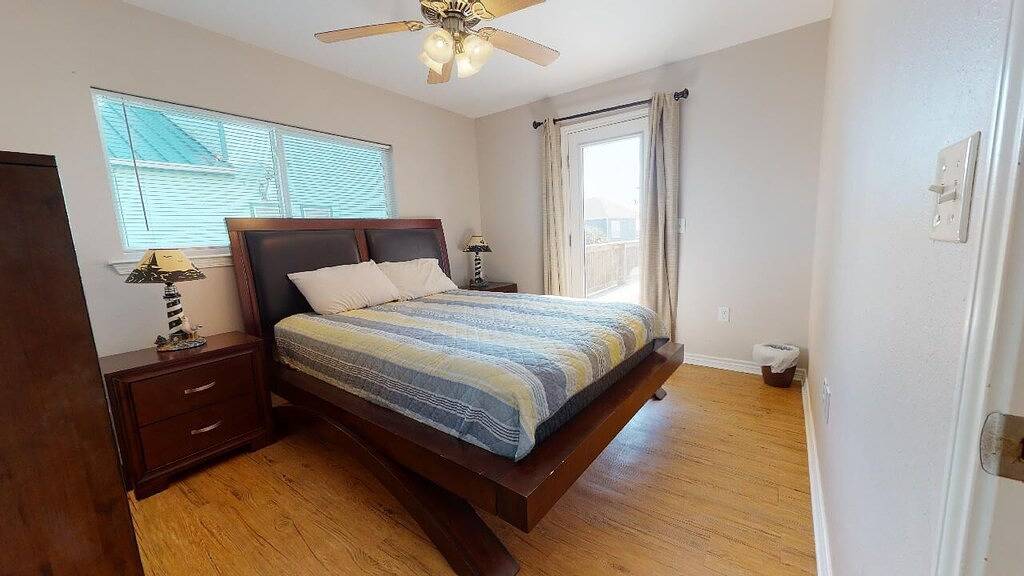 Gemütliches, zentral gelegenes 4-Schlafzimmer-Cottage am Strand in Crystal Beach, Galveston County