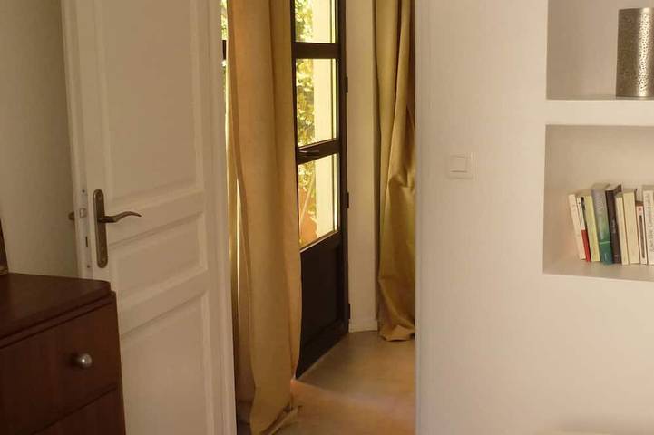 Location de vacances pour 4 personnes, avec jardin ainsi que terrasse et piscine à Gémenos - 2