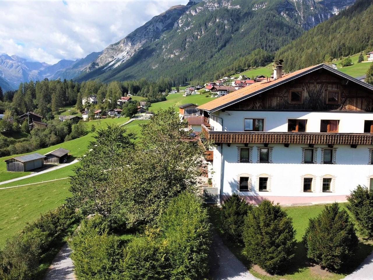 Ganze Ferienwohnung, Prangerhof - Appartement 1 Süd in Stubaier Alpen, Trins