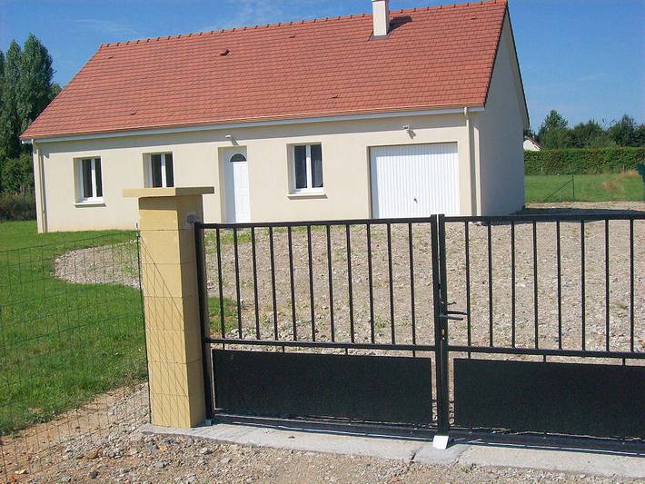 Gîte pour 6 personnes, avec terrasse à La Cerlangue