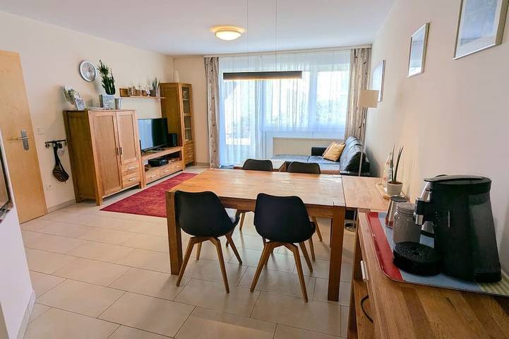 Vakantiewoning voor 2 personen, met zwembad in Landau