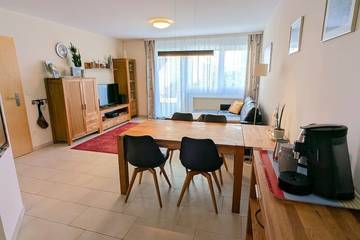 Ferienwohnung für 2 Personen, mit Pool in Landau