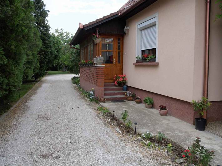 Ferienwohnung für 6 Personen, mit Balkon und Garten am Balaton - 2