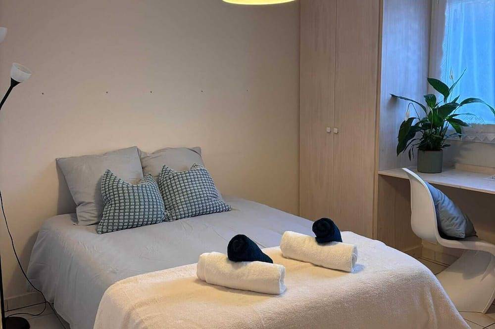 Grande maison familiale proche Paris et Disney in Mandres-les-Roses, Val-de-Marne
