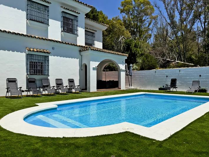 Casa rural para 13 personas, con jardín en El Puerto de Santa María