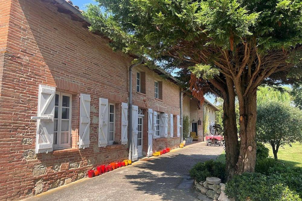 Propriété en campagne avec parc et piscine in Lanta, Lauragais