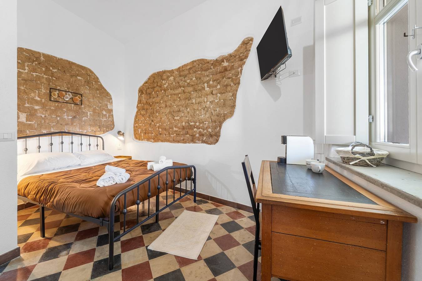 Zimmer 2 – Economy Doppelzimmer in Assemini, Campidano