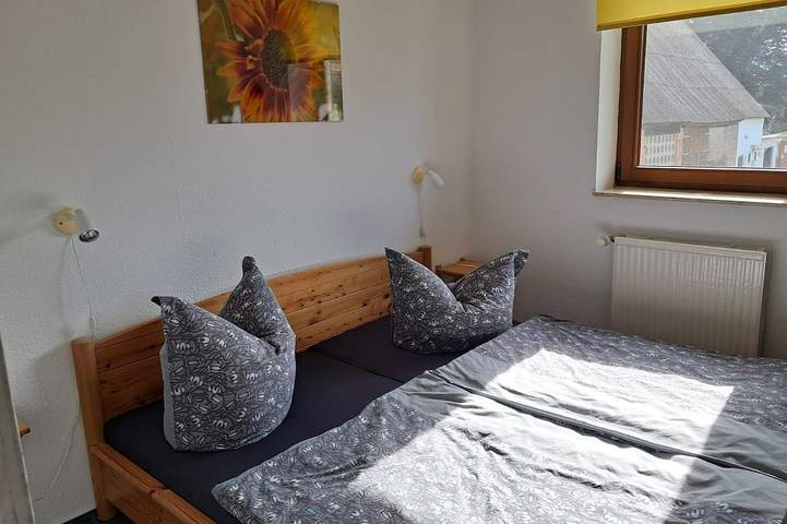 Ganze Wohnung, Ferienwohnung 2 (gelbe Wohnung) - Ferienwohnungen Beese in Roggentin (Mirow), Mirow