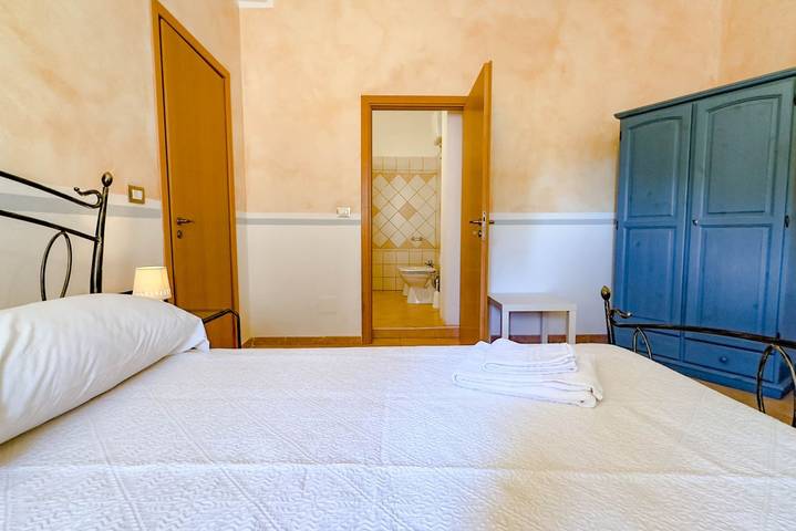 Gîte pour 2 personnes, avec jardin à Bosa Marina - 4