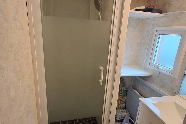 Camping pour 6 personnes dans Région de Besse-et-Saint-Anastaise - 4