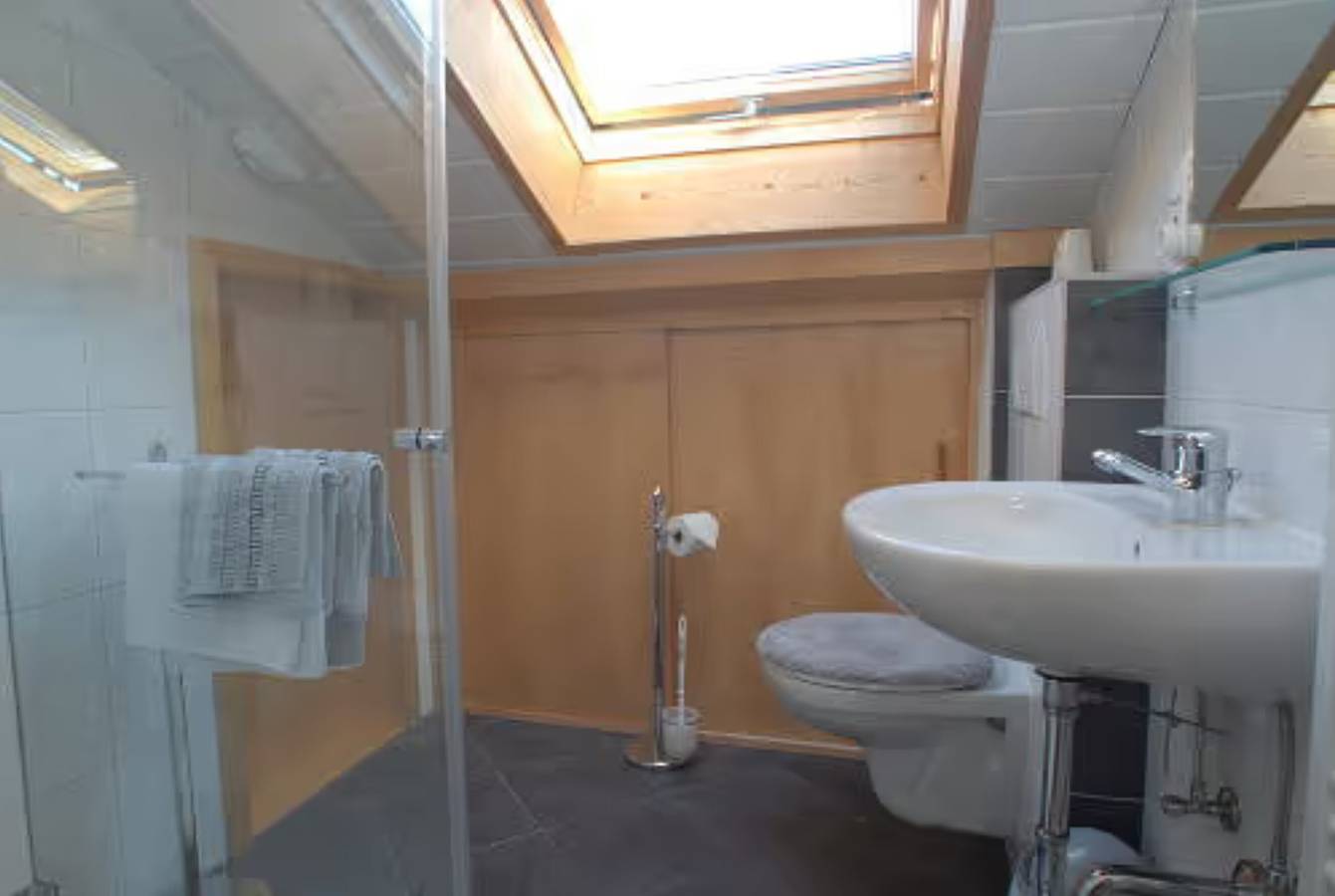 Ganze Wohnung, Ferienwohnung 'Haus Rappolder - Ferienwohnung' mit Bergblick, Privatem Garten und Wlan in Mittenwald, Bayerische Alpen
