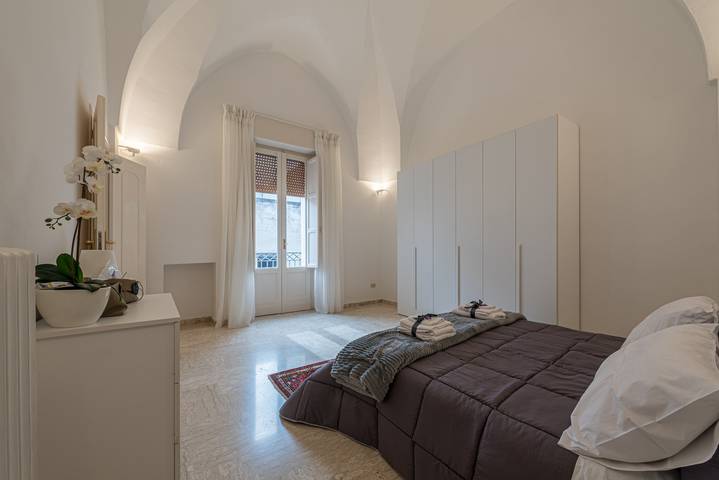 Holiday Home 'Dimora Cece' with Balcony and Wi-Fi in Francavilla Fontana, Salento