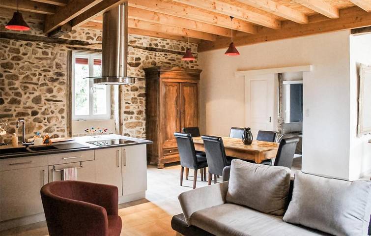 Location de vacances pour 4 personnes, avec piscine à Saint-Priest-les-Fougères - 4