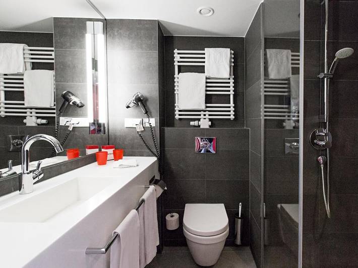 Hôtel pour 2 personnes, avec sauna ainsi que terrasse et jacuzzi à Stuttgart - 3