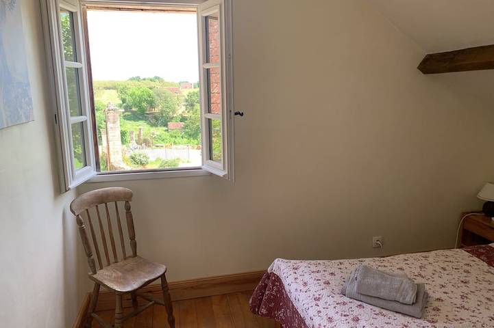 Gîte pour 4 personnes, avec terrasse et jardin à Saint-Crépin-et-Carlucet - 3