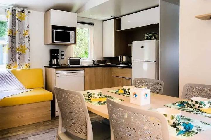 Mobil home pour 8 personnes dans Le Cheval Autrement Les Mathes