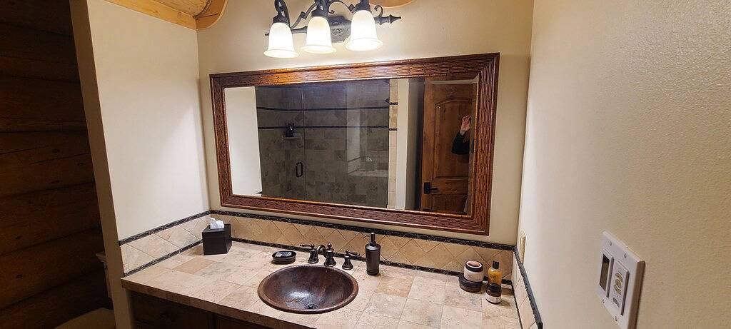 Vacation rental for 10 people, with hot tub and yard in Mount Rainier National Park