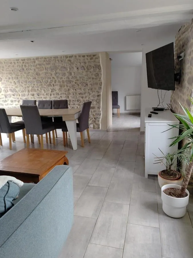 Casa de vacaciones para 10 personas, con terraza y vistas - 1