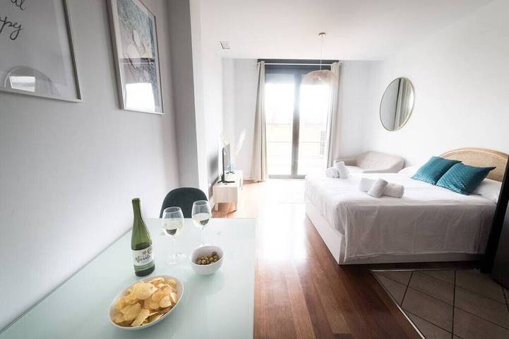 Apartamento entero, Apto. Abad Najera, en el centro de Alicante in El Barrio, Alicante