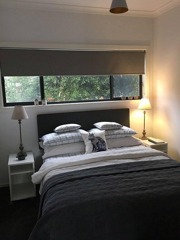 Delightful Self Contained Private Suite with Kitchenette in Trentham, Hepburn Shire