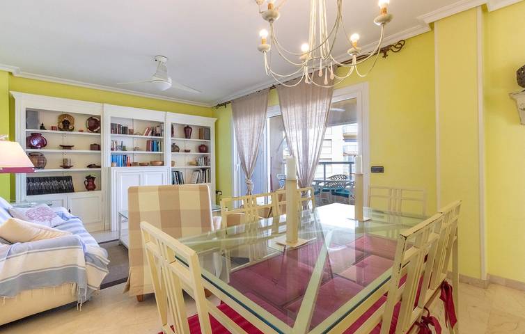 Entire holiday apartment, Sea View Apartment with Pool, Terrace & Parking 200m from Playa de Mutxavista in Platja de l'Horta-Mutxavista (San Juan Playa), San Juan Playa